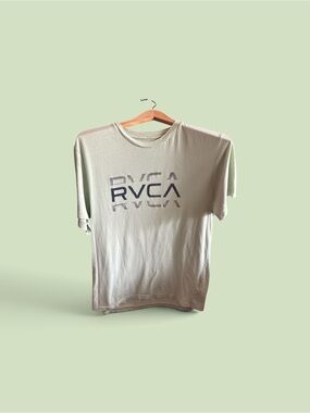 RVCA Light Green Short Sleeve Logo Tee Mens Skateboarding Surfer T-Shirt Top
